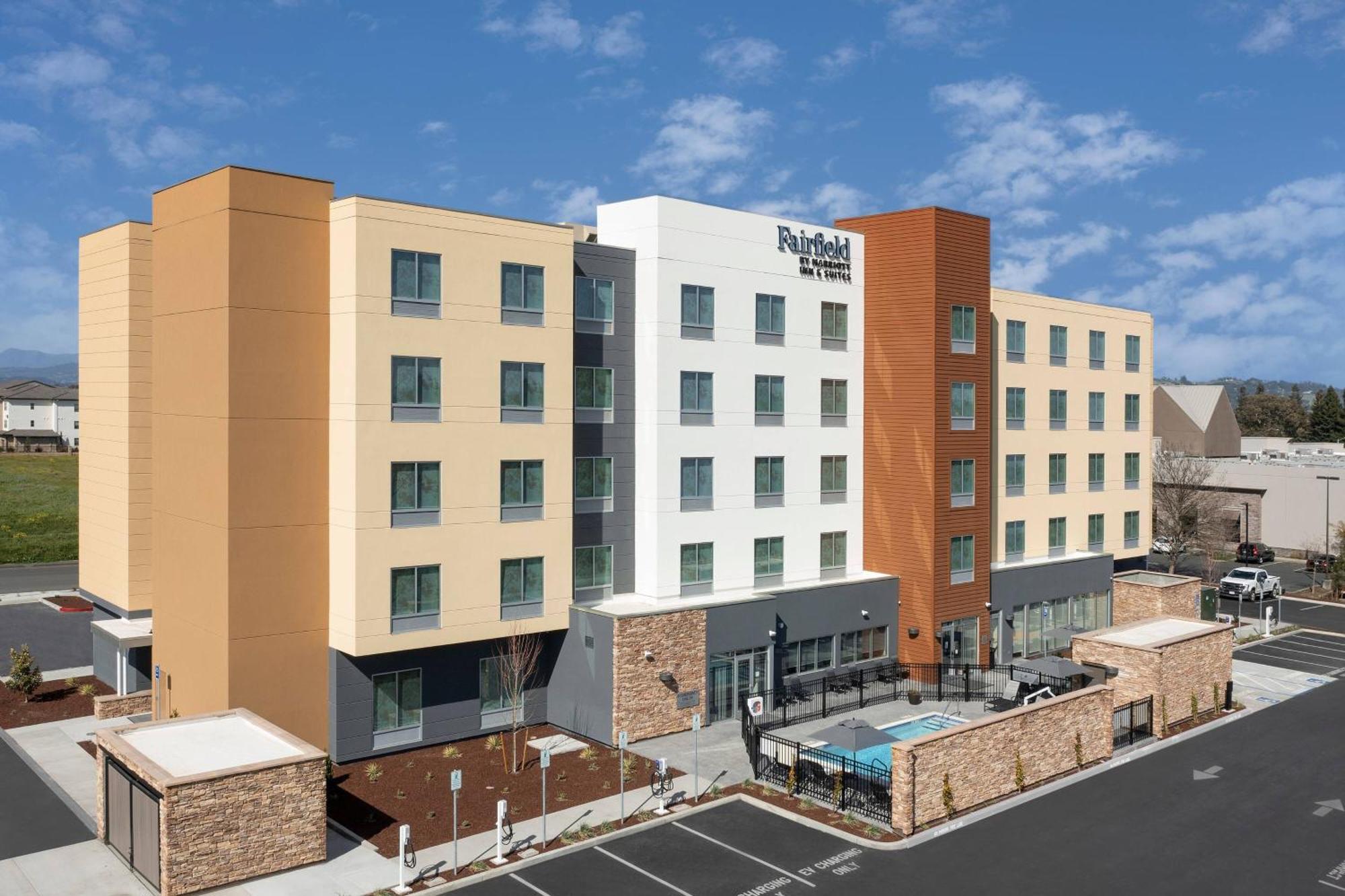 Fairfield Inn & Suites By Marriott Santa Rosa Rohnert Park Ngoại thất bức ảnh